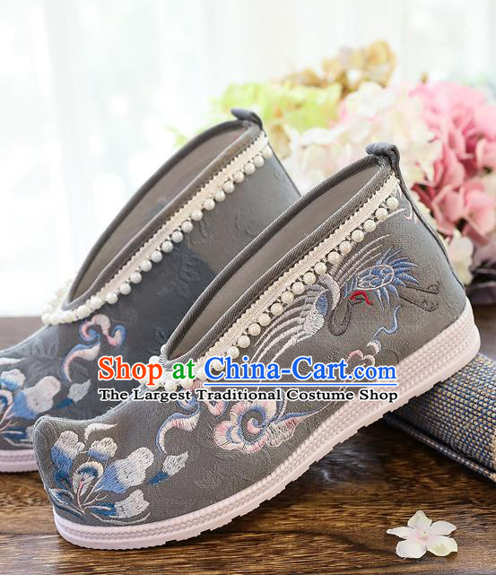 China Traditional Hanfu Pearls Shoes Ancient Ming Dynasty Shoes National Embroidered Crane Grey Cloth Shoes