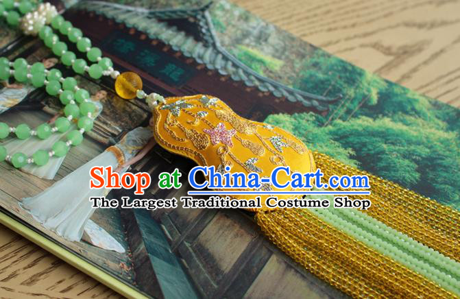 China Handmade Beads Tassel Necklet Accessories Traditional Cheongsam Embroidered Golden Gourd Sachet Necklace