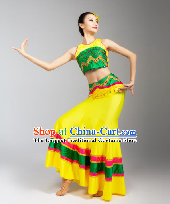 China Yunnan Ethnic Peacock Dance Yellow Dress Outfits Traditional Dai Nationality Woman Clothing