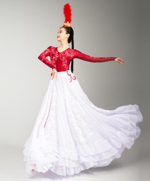 China Xinjiang Ethnic Folk Dance White Dress Outfits Traditional Uygur Nationality Performance Clothing and Headwear