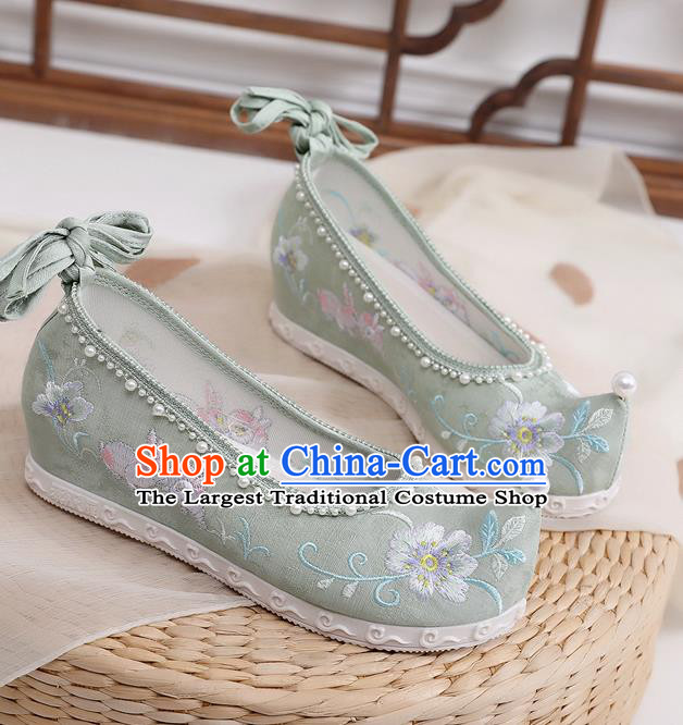 China Hanfu Bow Shoes Traditional Ming Dynasty Green Cloth Shoes Princess Shoes Embroidered Rabbit Flowers Shoes