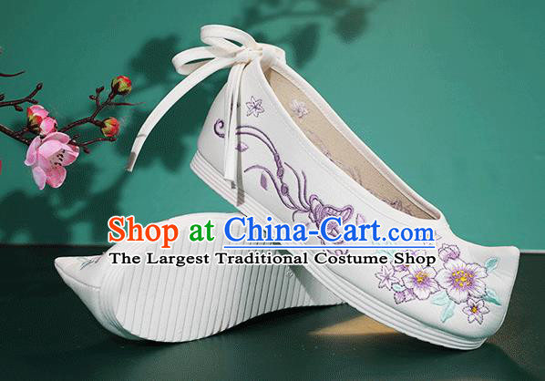 China Classical Embroidered Butterfly Flowers Shoes Traditional Ming Dynasty Hanfu Shoes Princess Shoes