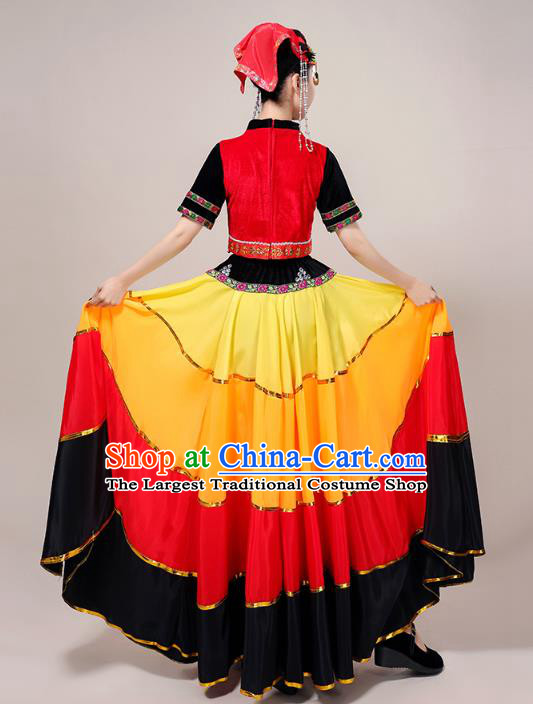 China Minority Torch Festival Dress Yi Nationality Folk Dance Costumes Guizhou Ethnic Performance Outfits and Headwear