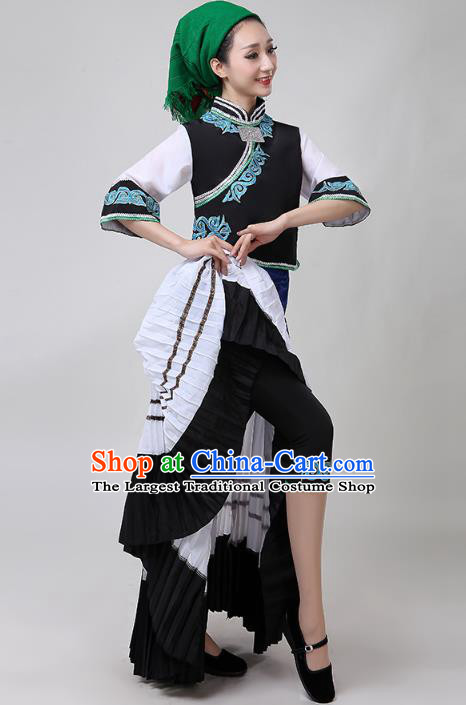 China Traditional Minority Torch Festival Dress Liangshan Ethnic Clothing Yi Nationality Folk Dance Costumes and Headwear