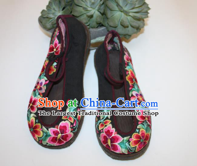 Chinese Traditional Black Embroidered Peach Blossom Shoes Handmade Bai Nationality Woman Shoes Folk Dance Shoes