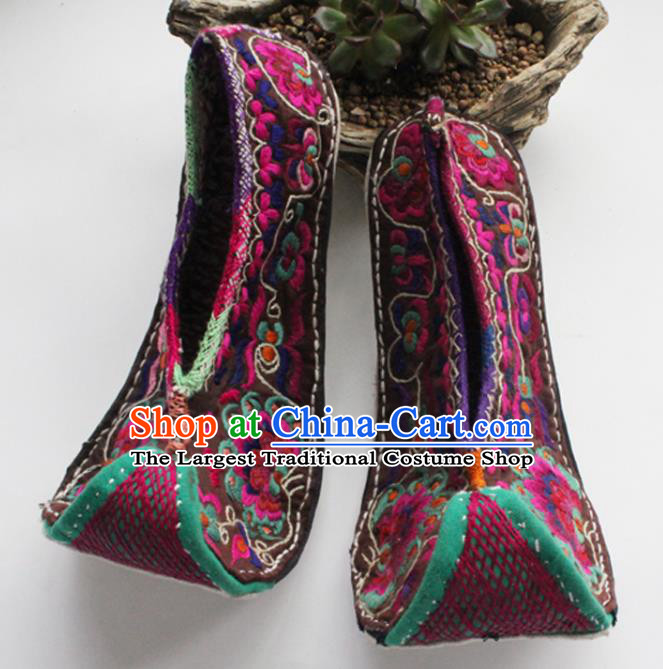 Chinese Traditional Full Embroidered Shoes Yi Nationality Folk Dance Shoes Handmade Yunnan Ethnic Wedding Shoes