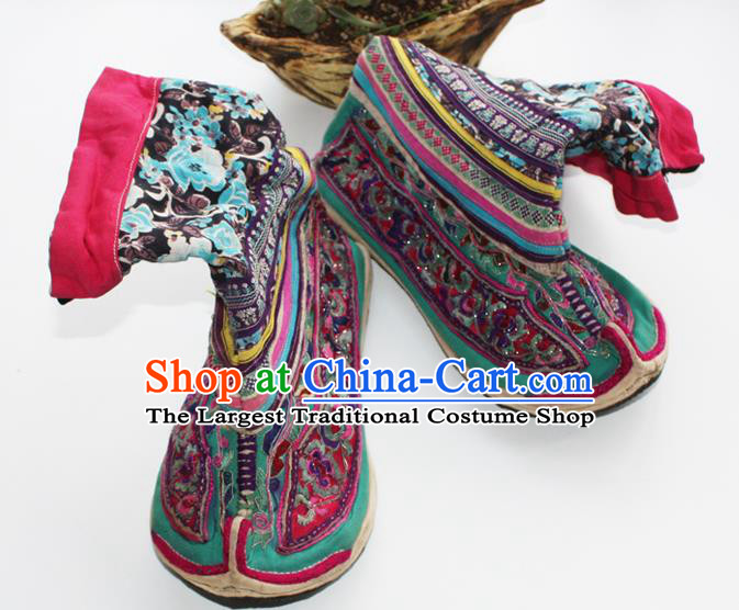 China Yunnan Full Embroidered Boots Handmade Yi Nationality Dance Shoes