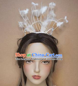 Top Cosplay Goddess Hair Clasp Baroque Bride White Feather Hair Crown Stage Show Giant Headdress Catwalks Hair Accessories