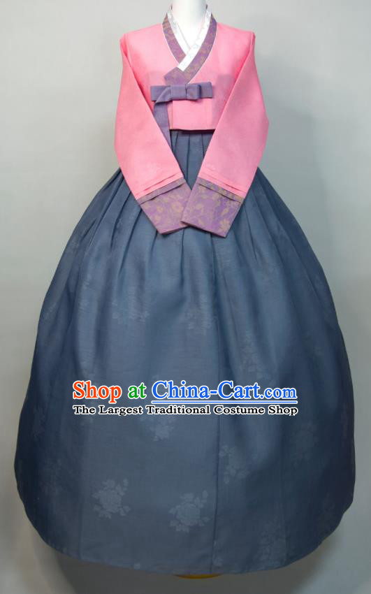 Korean Festival Clothing Woman Traditional Fashion Pink Blouse and Grey Dress Wedding Bride Costumes Court Ceremony Hanbok