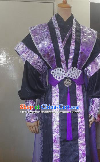 Traditional Chinese Qin Dynasty Swordsman Embroidered Costume