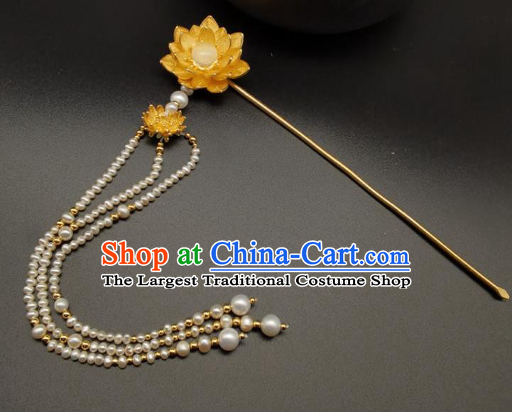 Chinese Classical Gilding Lotus Hair Stick Handmade Ming Dynasty Headpiece Traditional Wedding Hair Accessories Ancient Empress Pearls Tassel Hairpin