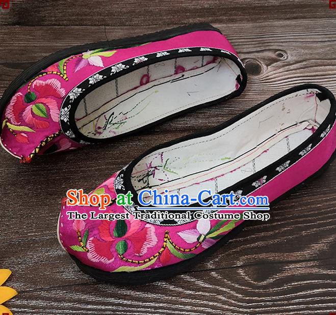 Handmade China Yunnan Ethnic Dance Shoes Embroidered Rosy Satin Shoes National Woman Cloth Shoes