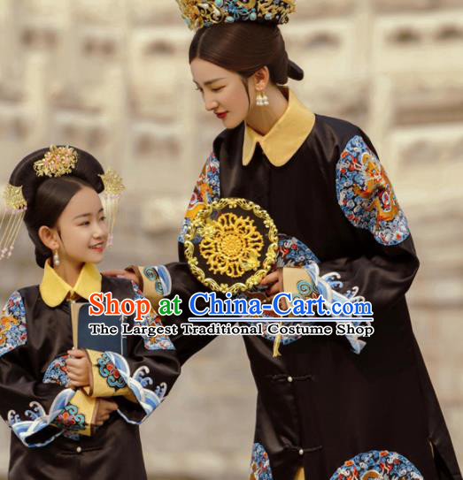 Chinese Qing Dynasty Palace Empress Dress Ancient Imperial Consort Garment Costumes Traditional Clothing and Hat