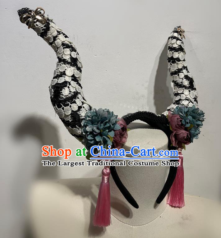 Handmade Baroque Style Headdress Top Halloween hair Clasp Festival Party Ox Horn Headwear