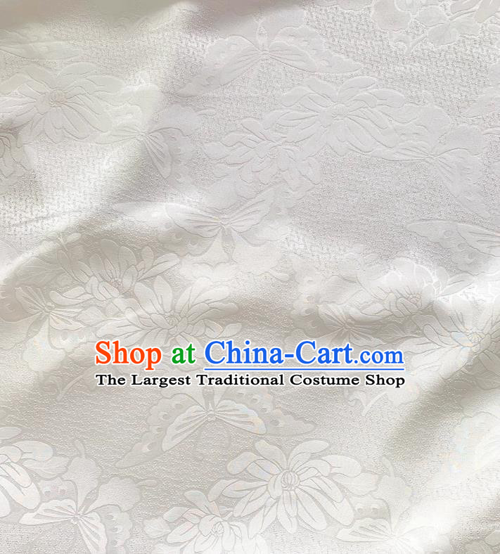 White China Classical Mulberry Silk Traditional Butterfly Pattern Fabric Cheongsam Cloth Jacquard Damask