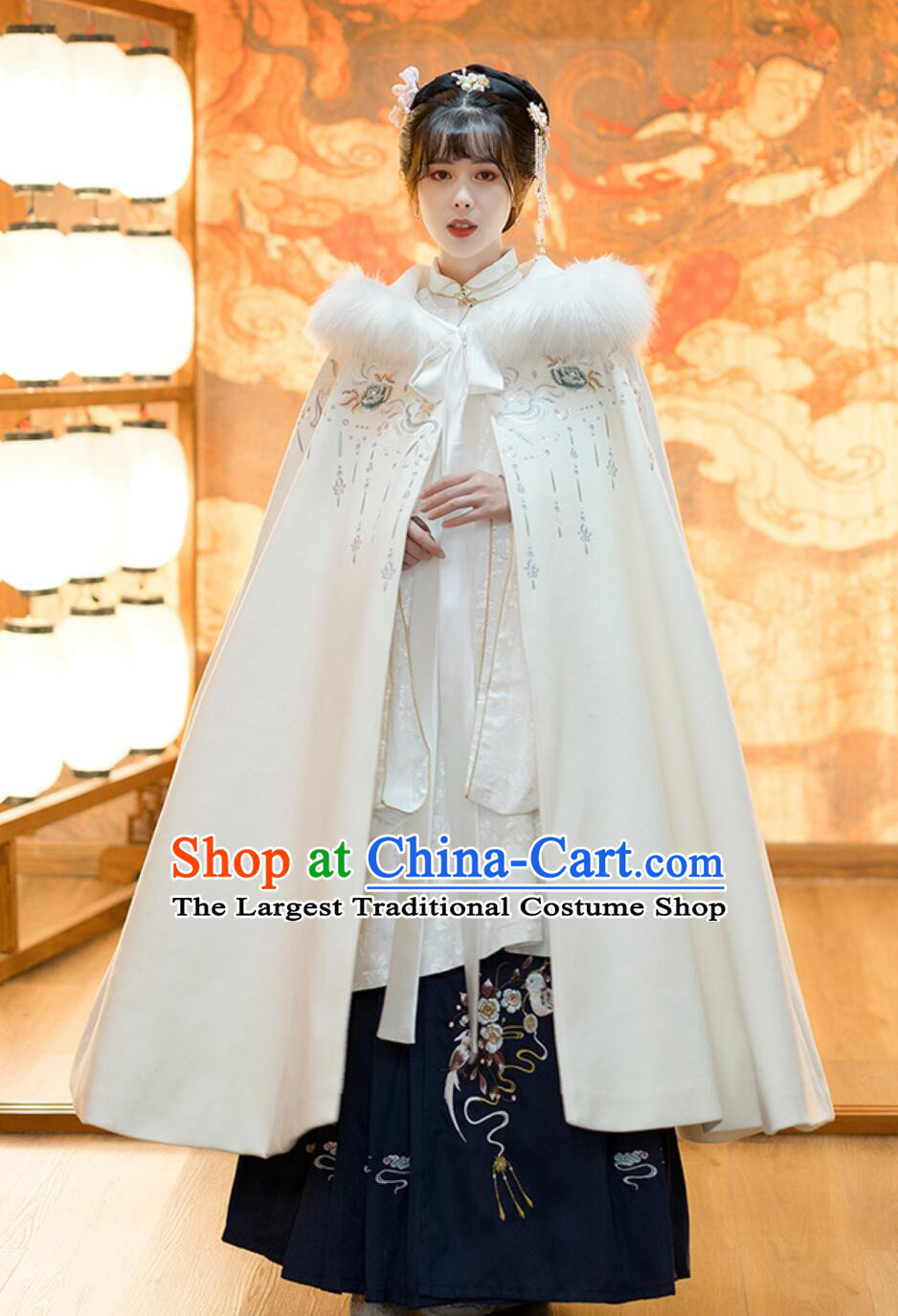 Ancient Chinese Princess Costume Winter Warm Mantle Traditional Ming Dynasty Embroidered White Cloak for Women