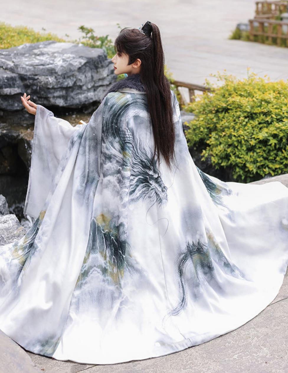 Mens Hanfu Cape Traditional Chinese Fur Collar Long Cloak Woolen Plush Print Mantle