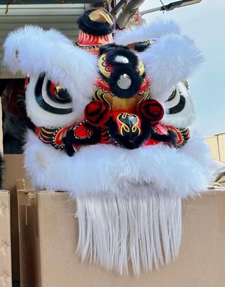 Handmade White Wool Lao Fu Zi Lion Head and Clothing Chinese Lion Dance Costume Complete Set