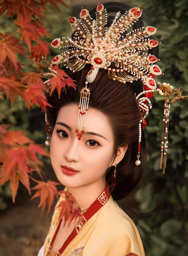 Chinese Wedding Headdress Hair Crown Golden Phoenix Hairpin Handmade Tang Dynasty Hanfu Hair Jewelry