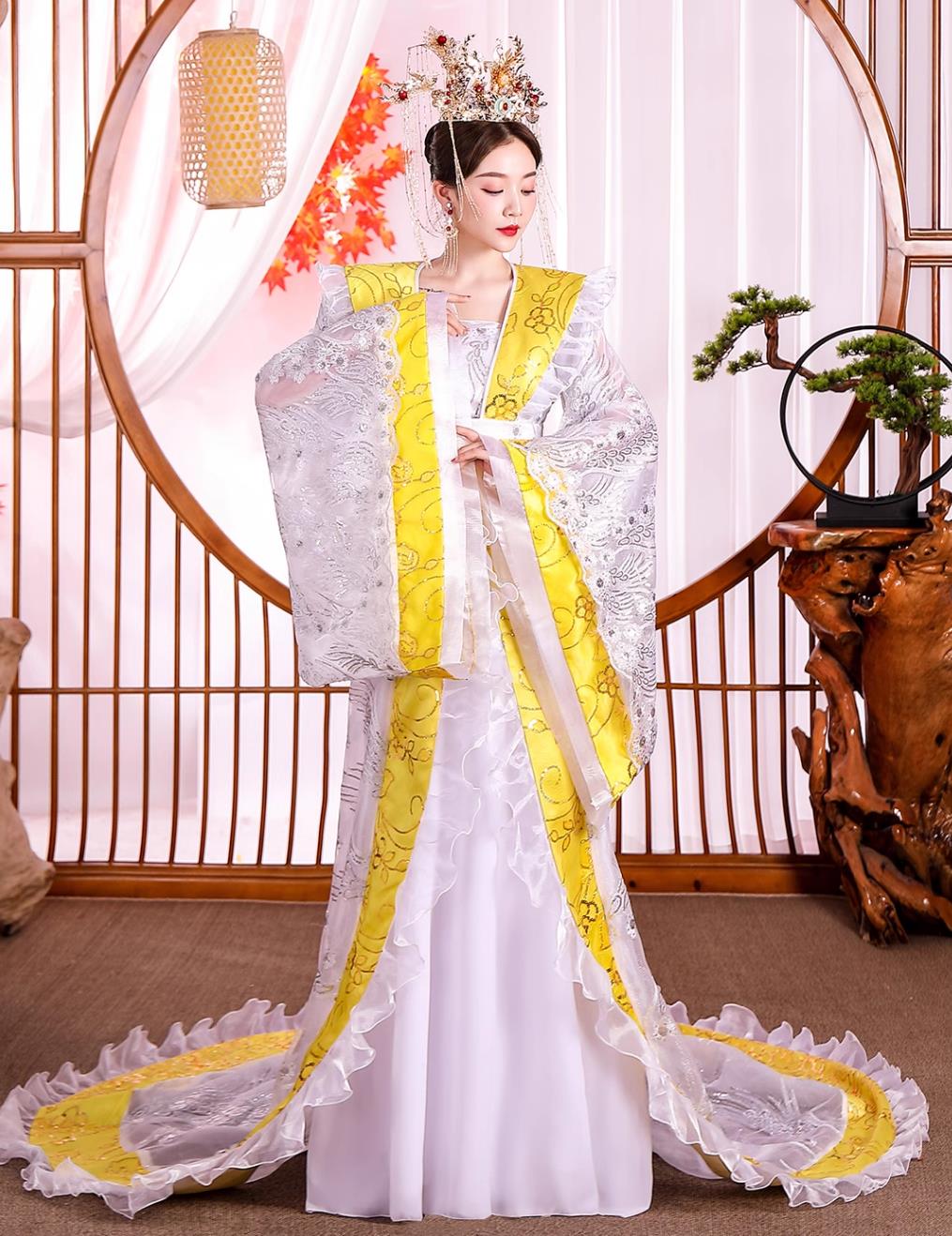 Tang Dynasty Empress Costume Embroidery Grand Sleeve Gown Yang Guifei Stage Performance White Dress Traditional Chinese Attire