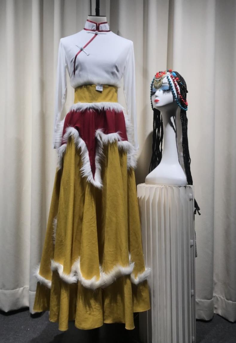 Chinese Women Group Dance Clothing Zang Nationality Folk Dance Yellow Dress Customized Tibetan Performance Costume